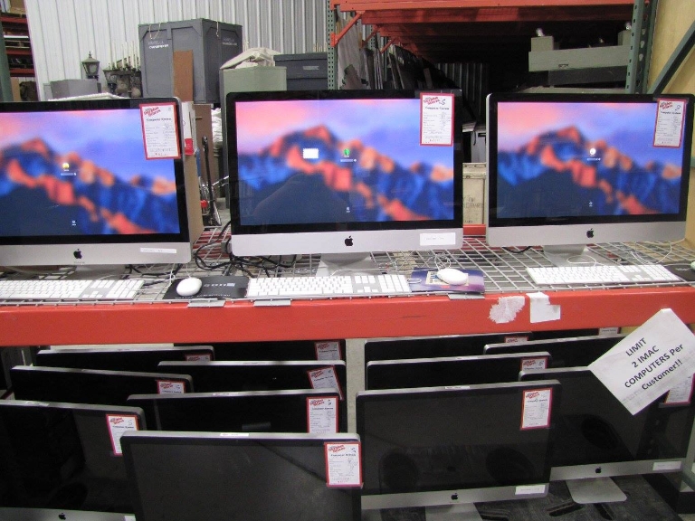 Macintosh computers for sale at IU Surplus