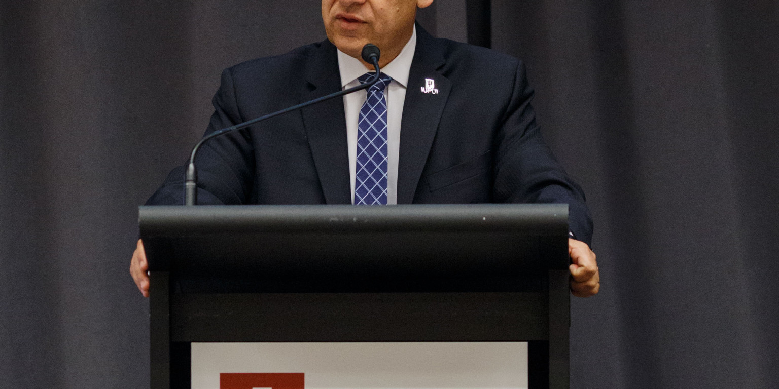 IUPUI Chancellor Nasser Paydar welcomes attendees to the 2017 Education-to-Employment Convergence.