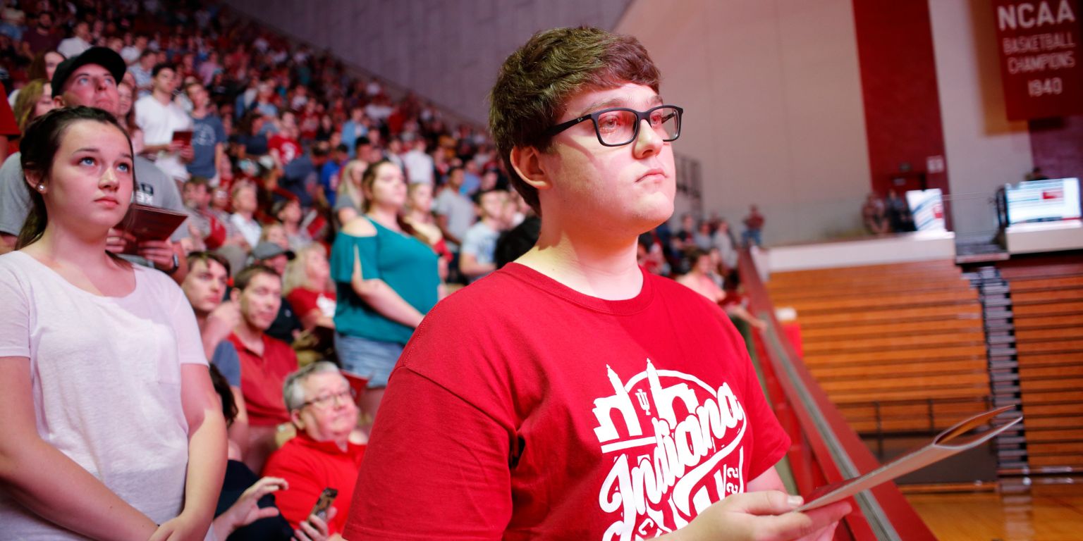 Freshmen are inducted into IU Bloomington