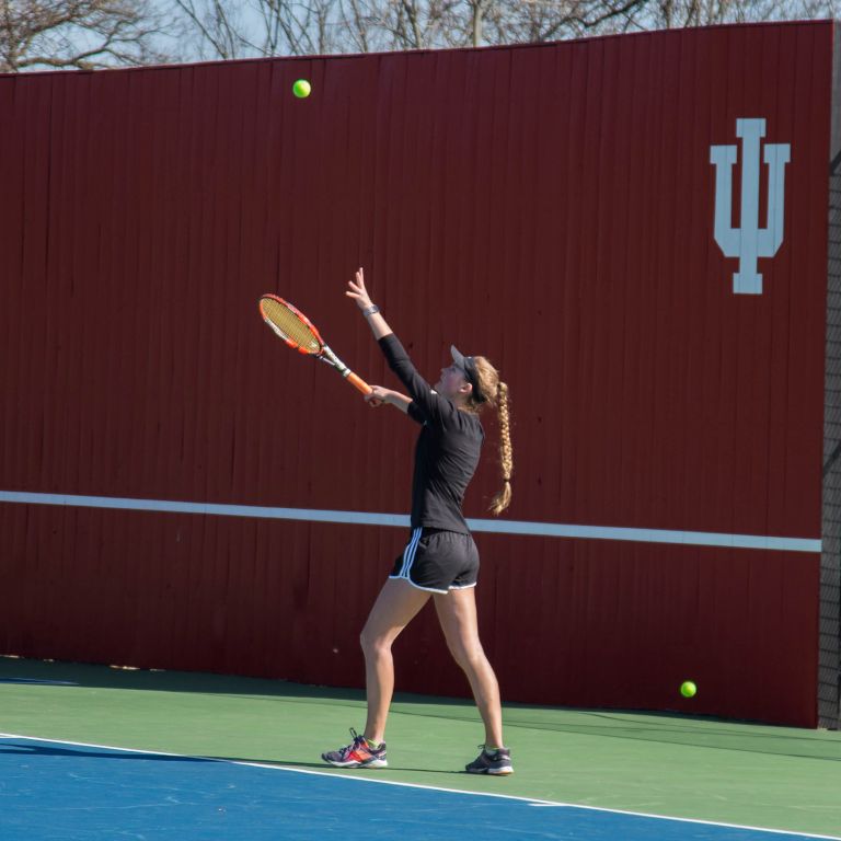 IU Kokomo student plays tennis