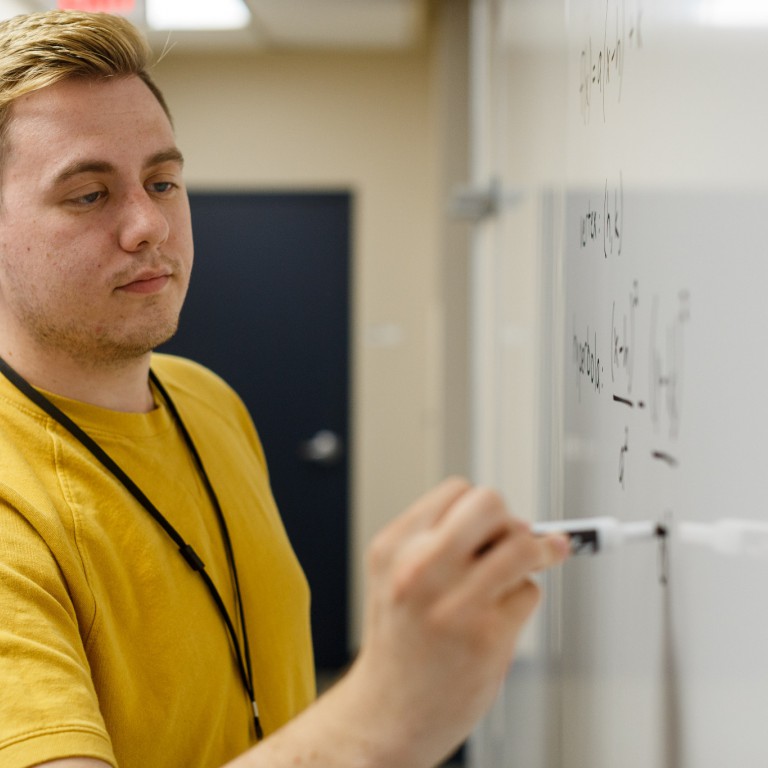 Duncan Hitti writes formulas.