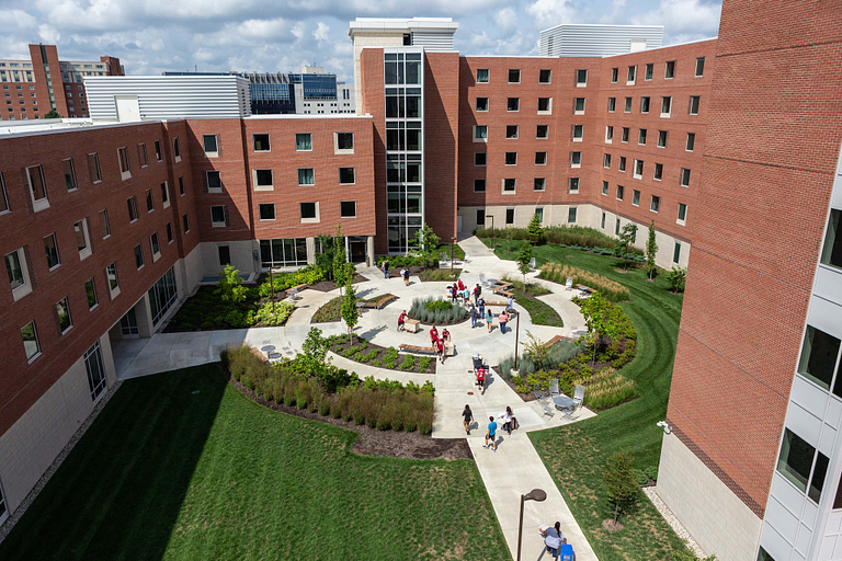 Students move into IUPUI's North Hall in 2018