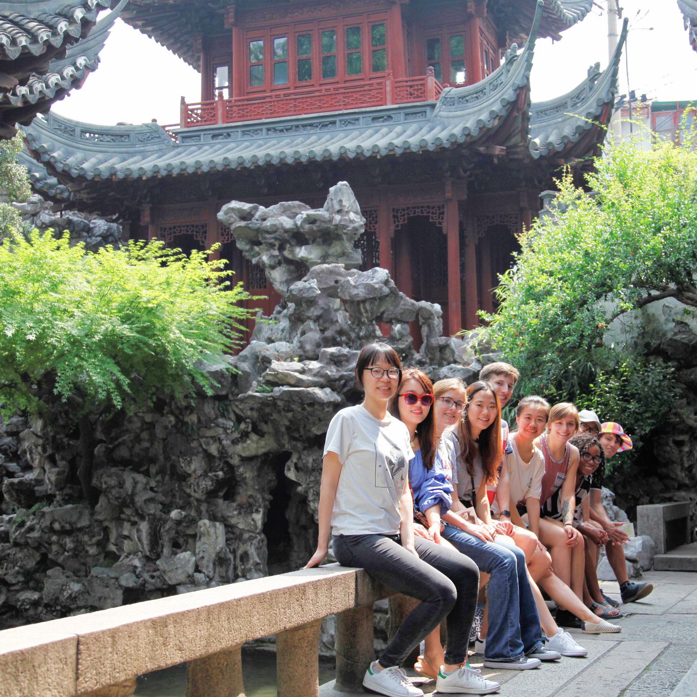 IU2U students at a temple in China