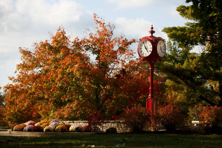 A red clock on the IU Bloomington campus