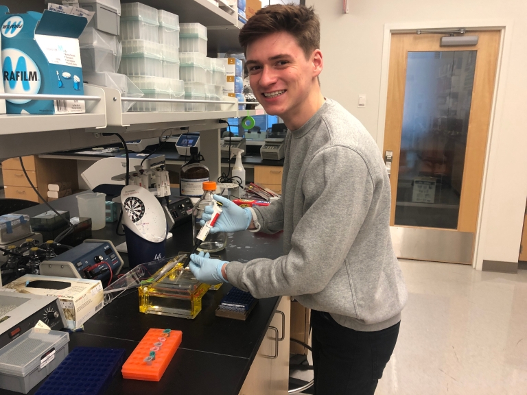 Caleb King in the Netiz Lab