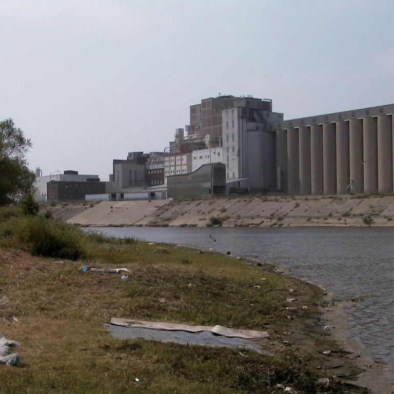 The Lilly Arbor site in 1998, before the project began.