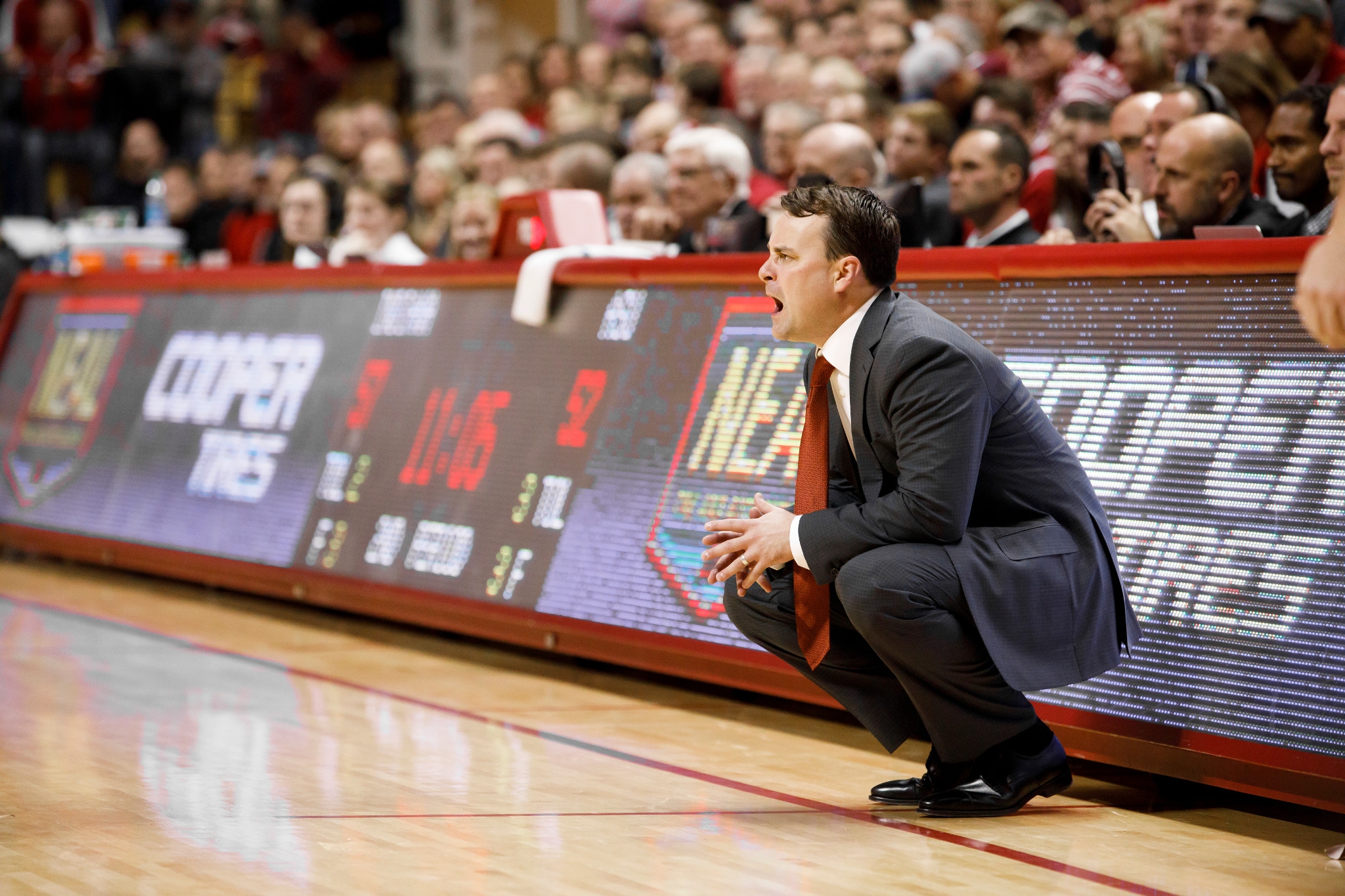 Archie Miller shouts plays at the team during a game