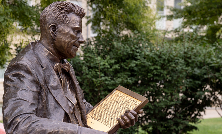 A new sculpture of Alfred Kinsey