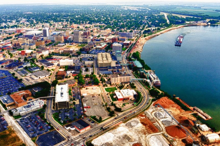 Aerial view of Evansville, Indiana