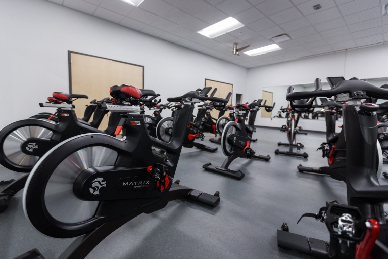 Exercise bikes for spinning classes