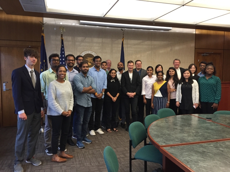 IUPUI students gather with Indianapolis Deputy Mayor Jeff Bennett