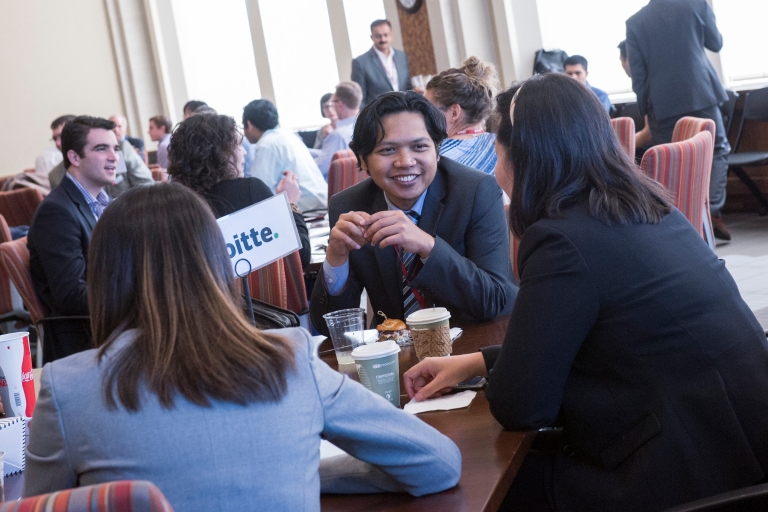 Kelley School students participate in Business Analytics Day