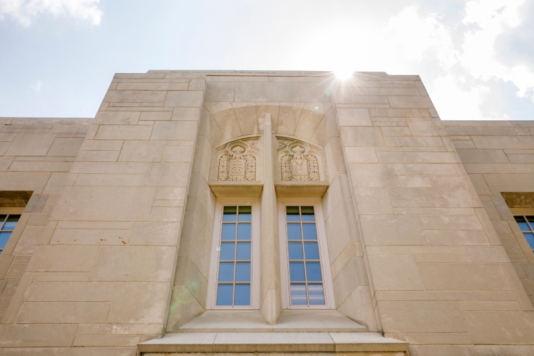 A limestone IU seal