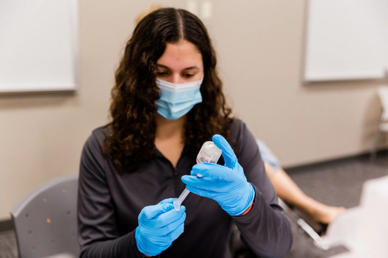 IU School of Medicine student participates in vaccine training