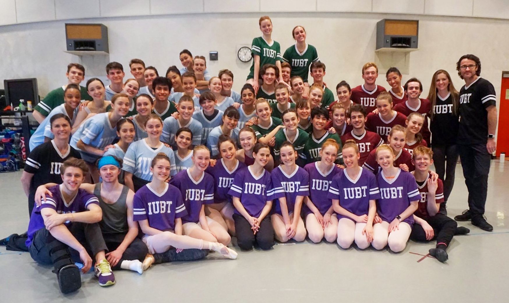 IU Jacobs School of Music ballet majors pose for a photo.